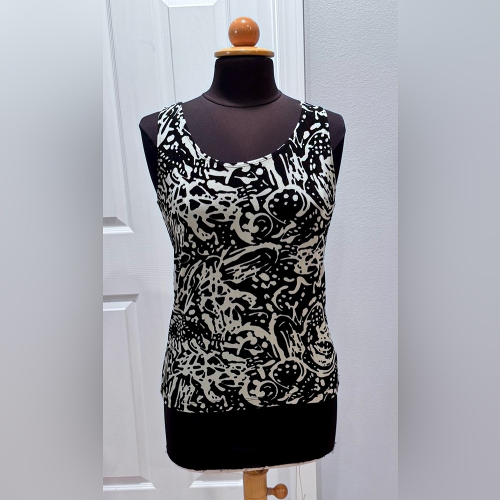 Chico's Travelers Black and White Tank, size 1